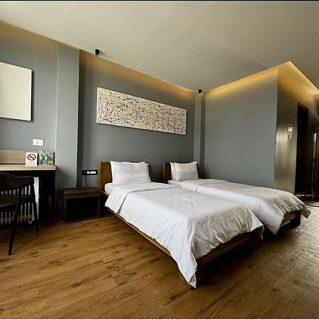 Magen Hills Bed & Breakfast Ukhrul Bagian luar foto